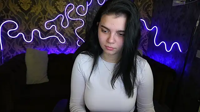 ShinyShyy online show from March 1, 2025, 7:19 am