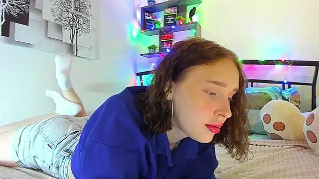 LinaTruly online show from March 14, 2026, 10:05 pm