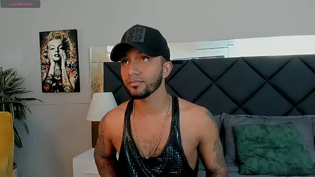 Robin Rief online show from November 12, 2025, 4:16 am