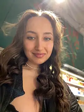 VelvetVixenI online show from March 8, 2026, 4:21 pm