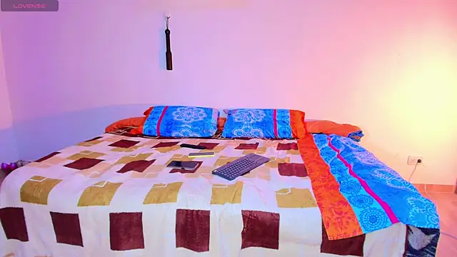 Snapshot of JeremmyAndStacy chatting on November 12, 2025, 3:43 am JeremmyAndStacy online show from November 12, 2025, 3:43 am