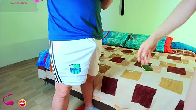 Snapshot of JeremmyAndStacy chatting on November 21, 2025, 11:26 pm JeremmyAndStacy online show from November 21, 2025, 11:26 pm