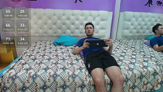 Snapshot of JeremmyAndStacy chatting on March 9, 2025, 7:37 pm JeremmyAndStacy online show from March 9, 2025, 7:37 pm