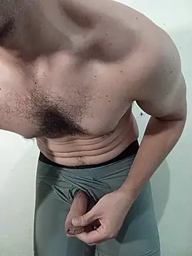 Snapshot of t0ny_cawk chatting on March 5, 2026, 9:43 pm t0ny cawk online show from March 5, 2026, 9:43 pm