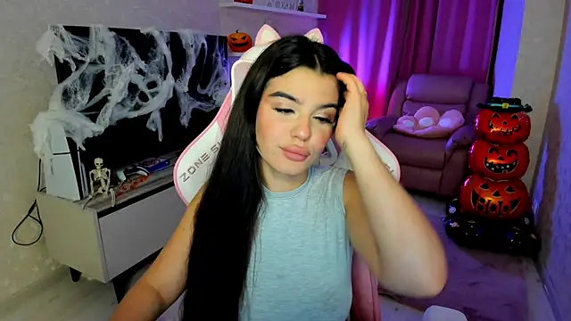 Snapshot of AlluringAriel chatting on October 24, 2025, 7:35 pm AlluringAriel online show from October 24, 2025, 7:35 pm