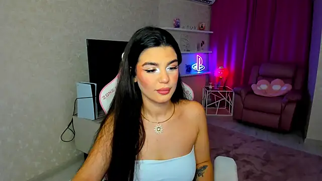 Snapshot of AlluringAriel chatting on November 8, 2025, 12:31 pm AlluringAriel online show from November 8, 2025, 12:31 pm