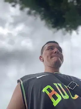 Snapshot of adam-rivera chatting on October 12, 2025, 4:41 pm adam-rivera online show from October 12, 2025, 4:41 pm