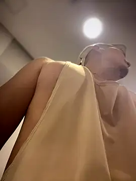 Snapshot of adam-rivera chatting on October 15, 2025, 7:22 pm adam-rivera online show from October 15, 2025, 7:22 pm