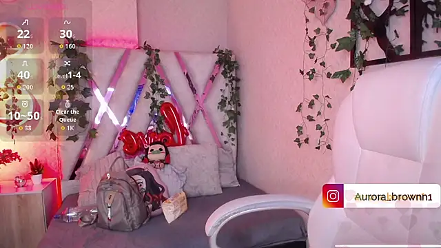 Aurora Brownn online show from November 9, 2025, 4:27 am