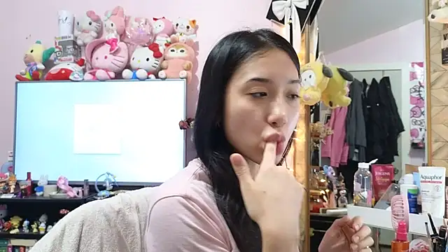 tokyobaby online show from November 30, 2025, 2:56 am