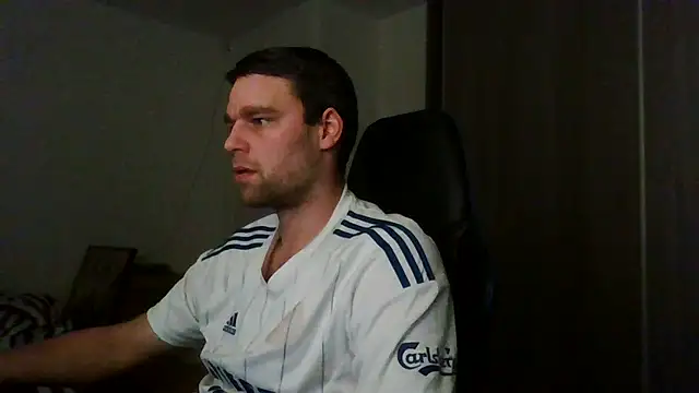 Snapshot of The_big_viking_ chatting on December 27, 2024, 1:28 pm The big viking online show from December 27, 2024, 1:28 pm