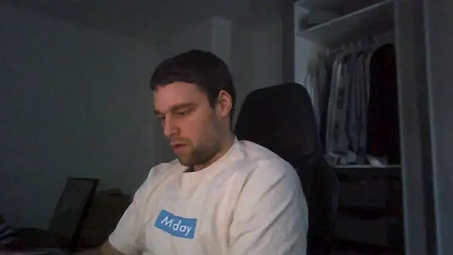 Snapshot of The_big_viking_ chatting on January 10, 2025, 12:36 pm The big viking online show from January 10, 2025, 12:36 pm
