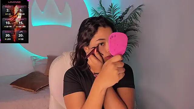 Ariana Pierce online show from October 16, 2025, 11:29 am