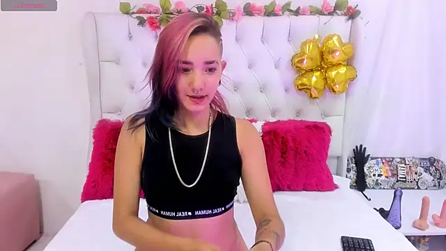 Snapshot of Valerik_cano1 chatting on March 21, 2025, 8:40 pm Valerik cano1 online show from March 21, 2025, 8:40 pm