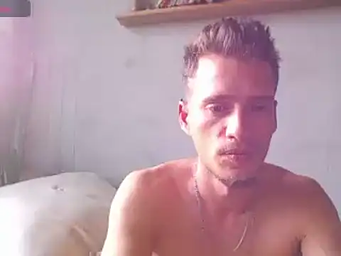 Snapshot of roystonee10 chatting on December 20, 2024, 10:11 pm roystonee10 online show from December 20, 2024, 10:11 pm