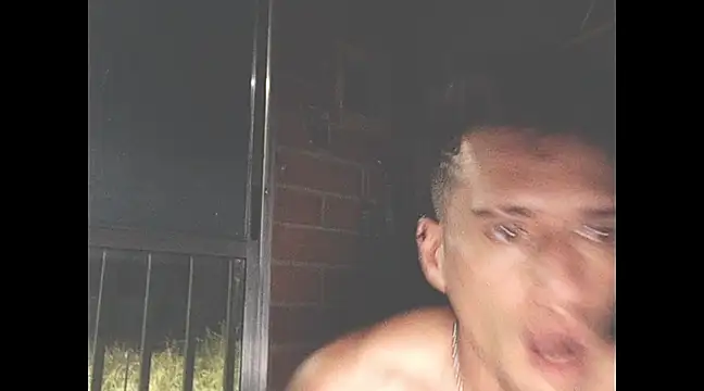 Snapshot of roystonee10 chatting on January 13, 2025, 9:30 am roystonee10 online show from January 13, 2025, 9:30 am