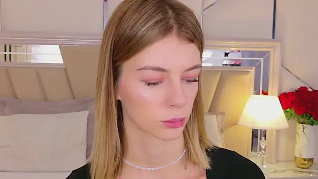 Snapshot of MeganMour chatting on February 26, 2026, 5:02 pm MeganMour online show from February 26, 2026, 5:02 pm