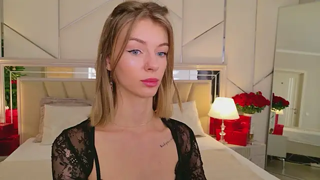 Snapshot of MeganMour chatting on January 11, 2026, 5:09 pm MeganMour online show from January 11, 2026, 5:09 pm