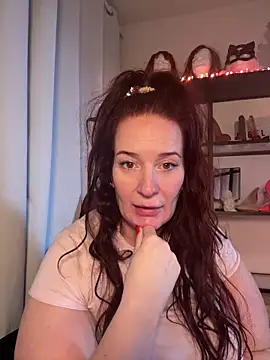 Engel mia online show from November 30, 2025, 11:11 am