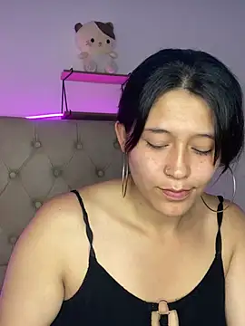 Snapshot of mariana_21x chatting on February 21, 2025, 7:32 pm mariana 21x online show from February 21, 2025, 7:32 pm