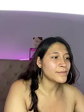 Snapshot of mariana_21x chatting on February 28, 2025, 4:10 pm mariana 21x online show from February 28, 2025, 4:10 pm
