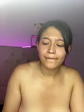 Snapshot of mariana_21x chatting on February 25, 2025, 7:49 pm mariana 21x online show from February 25, 2025, 7:49 pm