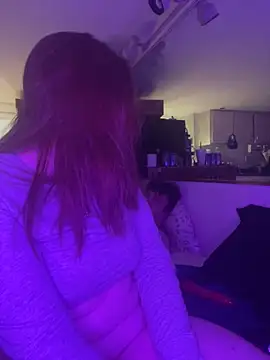 bree4205 online show from December 20, 2024, 3:36 am