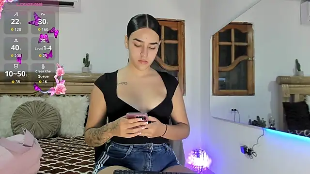 oriana faddila online show from May 8, 2026, 2:37 am