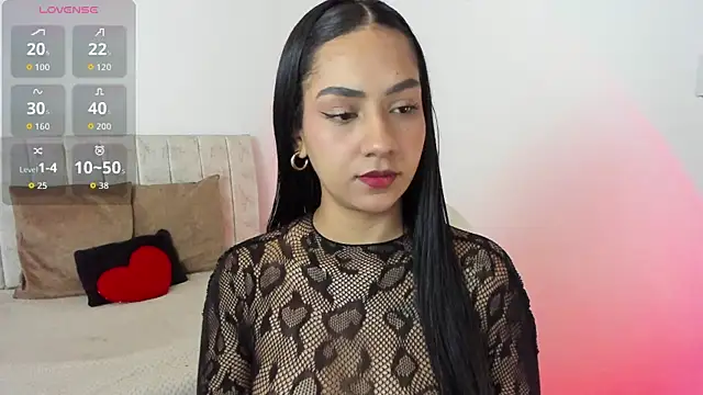 Lunnasweet1  online show from October 5, 2025, 2:13 am