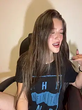 Snapshot of ally_sunn_ chatting on December 26, 2024, 8:28 am ally sunn online show from December 26, 2024, 8:28 am