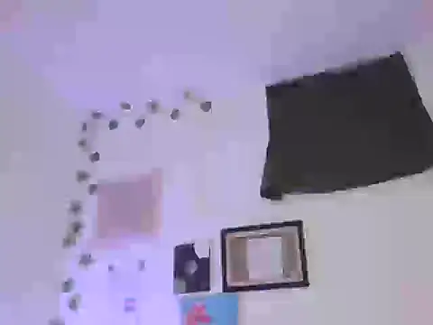 Melody200420 online show from October 5, 2025, 12:23 am