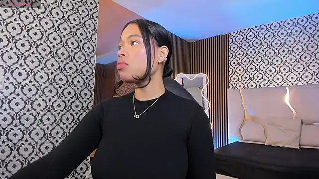 penelope tay1 online show from December 20, 2025, 3:20 am