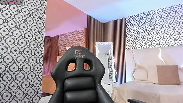 penelope tay1 online show from February 7, 2026, 3:14 am