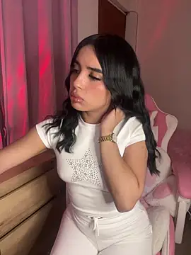 Emily-14 online show from December 22, 2025, 3:28 am