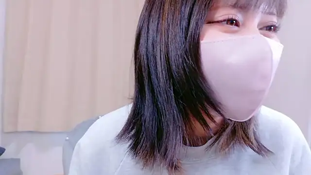 -anzu-o online show from September 17, 2025, 9:17 pm