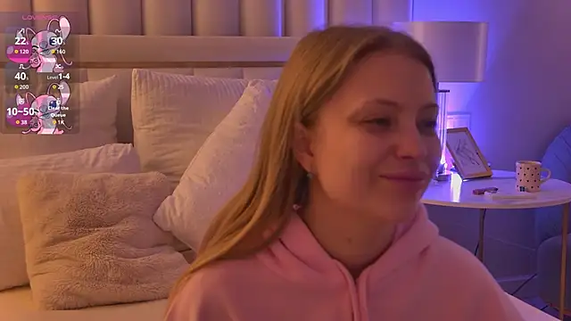 Snapshot of DorisHell chatting on October 27, 2025, 3:07 am DorisHell online show from October 27, 2025, 3:07 am