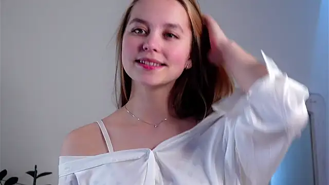 Snapshot of FalineDowlen chatting on February 13, 2025, 7:24 am FalineDowlen online show from February 13, 2025, 7:24 am