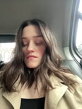 Mia Mia M online show from March 19, 2026, 1:22 pm