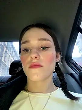 Mia Mia M online show from February 12, 2026, 2:39 pm