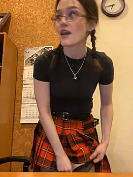 Mia Mia M online show from January 18, 2026, 2:20 pm