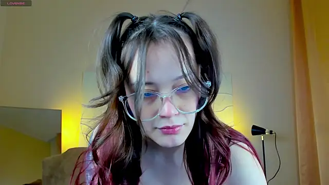 TrishaBerry online show from January 9, 2025, 5:44 am