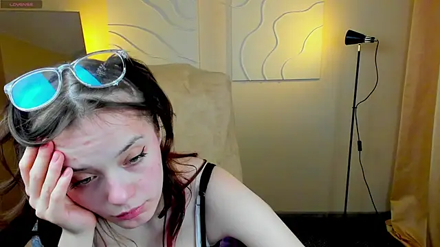 TrishaBerry online show from January 9, 2025, 8:45 am