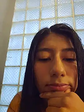 CarlaAlvez online show from March 1, 2026, 10:10 pm