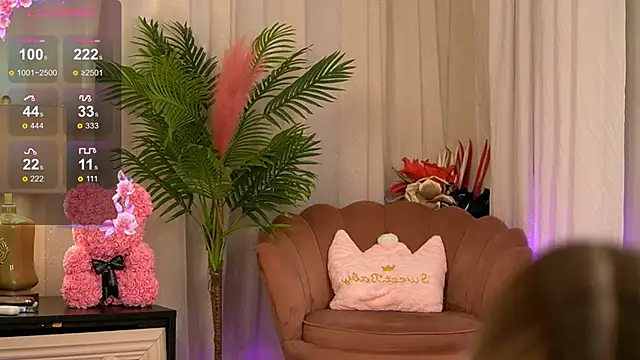 Snapshot of ChloeVelvet chatting on February 26, 2025, 12:20 am ChloeVelvet online show from February 26, 2025, 12:20 am