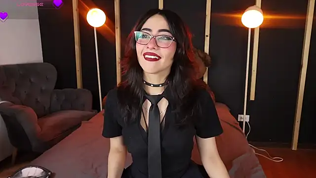 Snapshot of vampy_dolll chatting on March 22, 2025, 9:10 pm vampy dolll online show from March 22, 2025, 9:10 pm