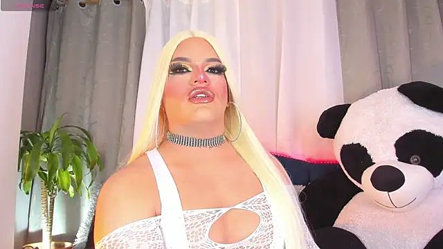 Snapshot of Missisabella_ chatting on July 21, 2026, 12:46 am Missisabella online show from July 21, 2026, 12:46 am