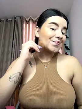 Snapshot of SaraBraun_ chatting on November 4, 2025, 6:01 pm SaraBraun online show from November 4, 2025, 6:01 pm