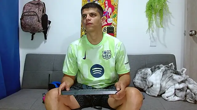 Snapshot of boss_of_cash chatting on February 2, 2026, 11:20 am boss of cash online show from February 2, 2026, 11:20 am