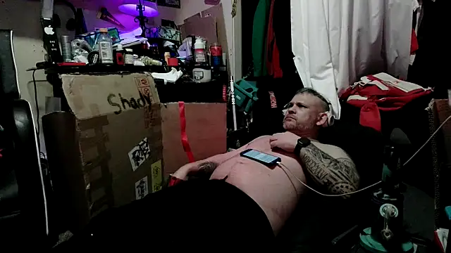 TwoFarty240 online show from April 7, 2026, 4:36 am