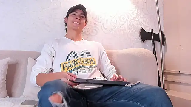 JoshRashfordd online show from October 28, 2025, 9:58 pm